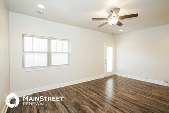 136 Hartsville Ct in Lebanon, TN - Foto de edificio - Building Photo