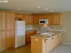 521 SE 14th Ave in Battle Ground, WA - Building Photo - Building Photo