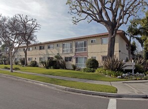 10442 Lampson Avenue in Garden Grove, CA - Building Photo - Building Photo
