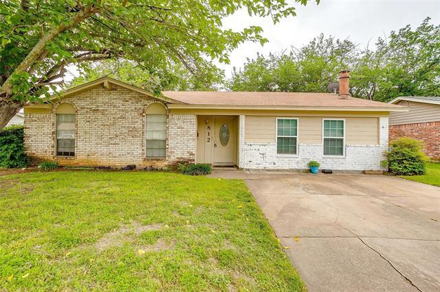 property at 812 E Prairie View Rd