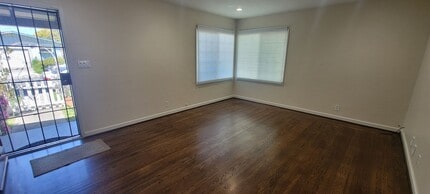 4938 Clinton Ave in Richmond, CA - Building Photo - Building Photo