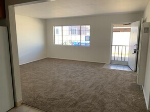 557 Emory St, Unit 557 in Imperial Beach, CA - Building Photo - Building Photo