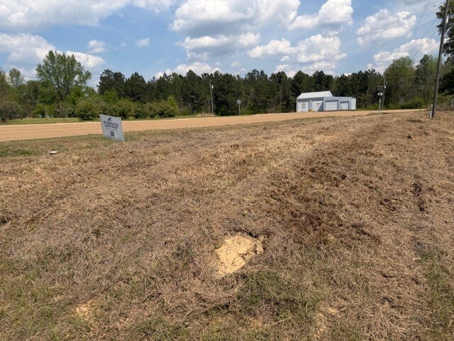 5010 Harmony Rd in Crystal Springs, MS - Building Photo