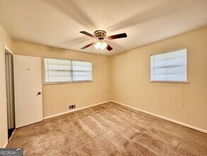 3876 Devon Wood Ave in Douglasville, GA - Building Photo - Building Photo