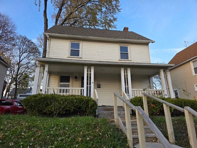 property at 423 Cypress Ave