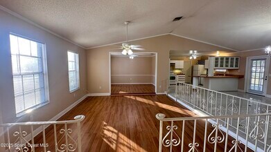 301 Nesbitt St in Palm Bay, FL - Building Photo - Building Photo