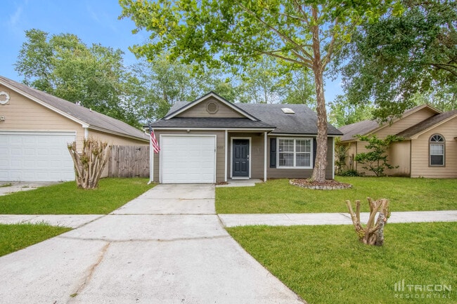 property at 8333 Argyle Corners Ct