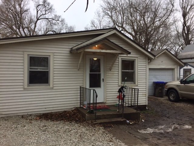 property at 507 NE Winfield Ave