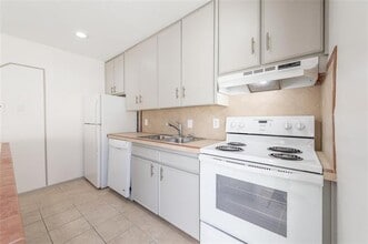 4021 Cole Ave in Dallas, TX - Building Photo - Building Photo