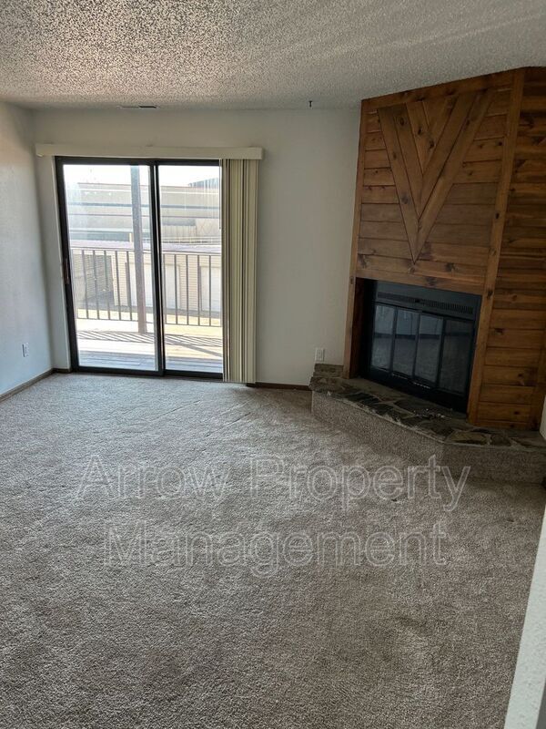 203 E Arbor Ave