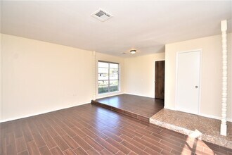 126 Rollingwood St in Baytown, TX - Building Photo - Building Photo