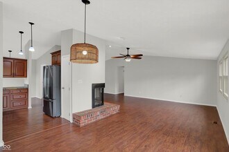 11459 Timberlake Ln in Fishers, IN - Foto de edificio - Building Photo