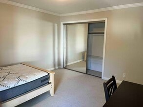 7740 Redlands St, Unit M2069 in Playa Del Rey, CA - Building Photo - Building Photo