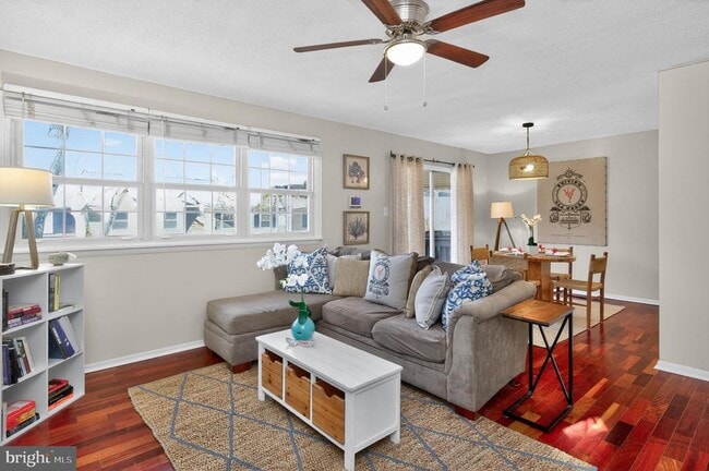 property at 462 Worthington Rd