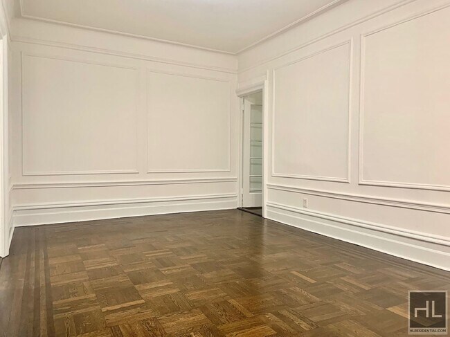 WEST 104 STREET in New York, NY - Foto de edificio - Building Photo