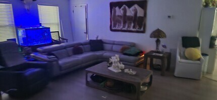 4540 SW 24th St in Fort Lauderdale, FL - Building Photo - Building Photo