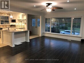 116 Mt Olive Dr in Toronto, ON - Building Photo - Building Photo