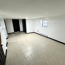 2244 N Springfield Ave in Chicago, IL - Building Photo - Building Photo