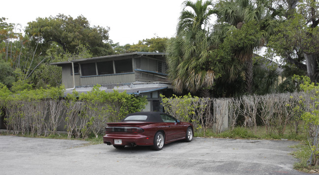 3121 N Andrews Ave in Oakland Park, FL - Foto de edificio - Building Photo