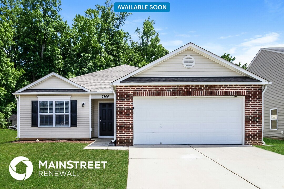 3700 Sweet Birch Dr in Greensboro, NC - Building Photo