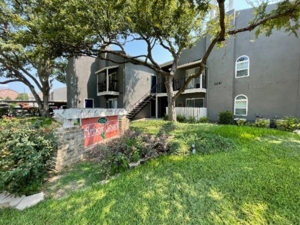 6081 Milton St in Dallas, TX - Building Photo - Building Photo