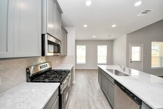 22826 Xanthos St in Tomball, TX - Building Photo - Building Photo