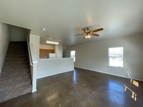 5630 Golf Mist in San Antonio, TX - Building Photo - Building Photo