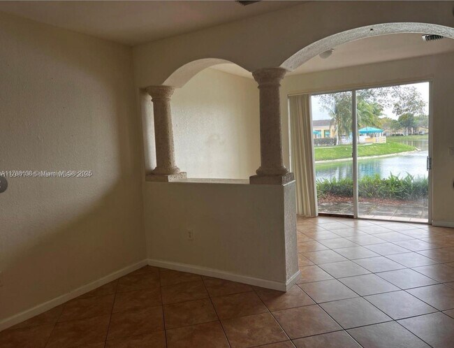 2612 SE 15th Pl in Homestead, FL - Building Photo - Building Photo