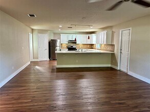 117 Burns Ave in Longwood, FL - Building Photo - Building Photo