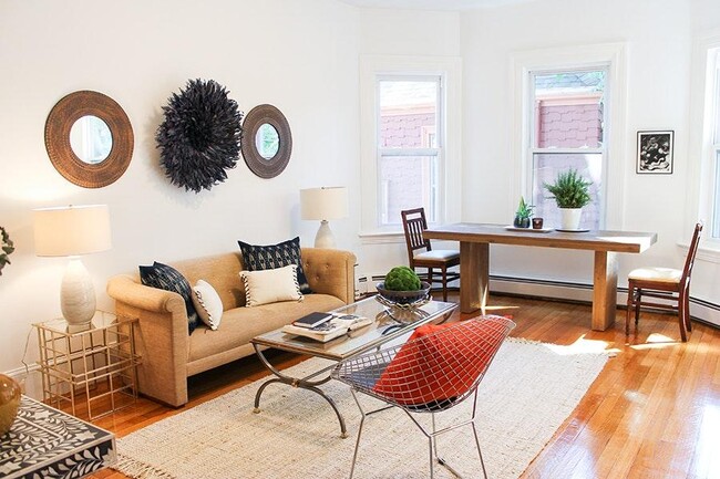 15 Trowbridge St, Unit 8 in Cambridge, MA - Building Photo - Building Photo