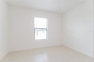 1187 Moyle Way in Mascotte, FL - Building Photo - Building Photo