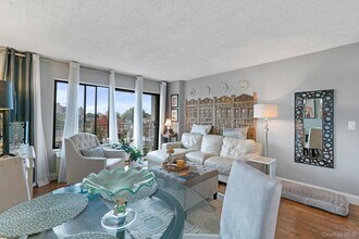 25-40-40 Shore Blvd in Queens, NY - Building Photo - Building Photo