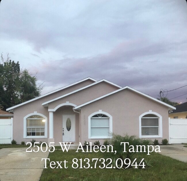 property at 2505 W Aileen St