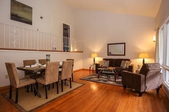 557 S Orange Ave in South Orange, NJ - Building Photo - Building Photo