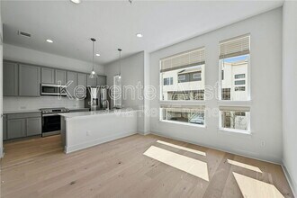 2050 Lohmans Spur Rd in Lakeway, TX - Building Photo - Building Photo