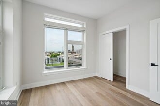 720 W Thompson St in Philadelphia, PA - Building Photo - Building Photo