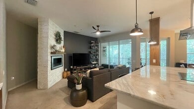 824 Lantern Way, Unit Condo Unit - 2nd Floor in Clearwater, FL - Foto de edificio - Building Photo