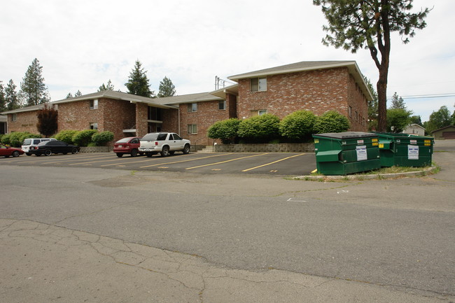 Eagle&#39;s Landing in Cheney, WA - Foto de edificio - Building Photo