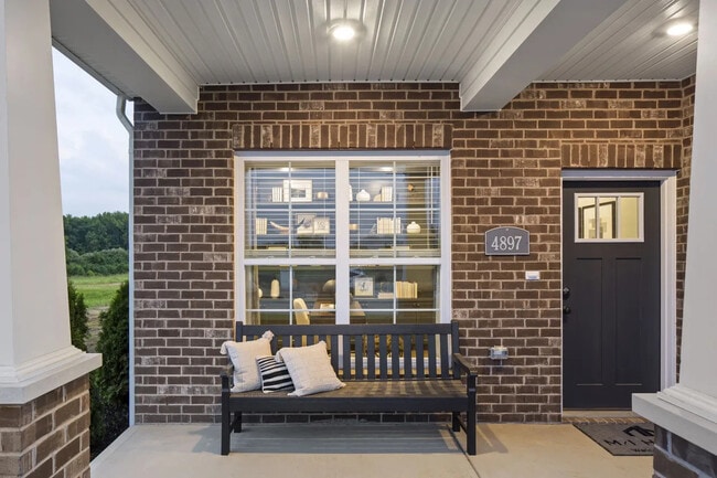 4897 Osprey Pointe Dr in West Chester, OH - Foto de edificio - Building Photo