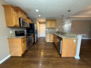 925 Sailor Ave in Bowling Green, KY - Building Photo - Building Photo