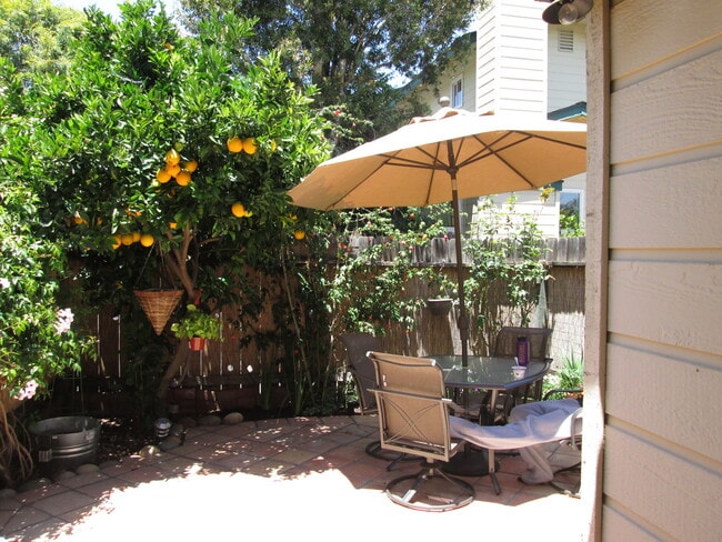 2978 Rockview Pl in San Luis Obispo, CA - Building Photo - Building Photo