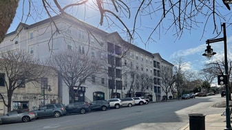 2002 Greene St, Unit 101 in Columbia, SC - Building Photo