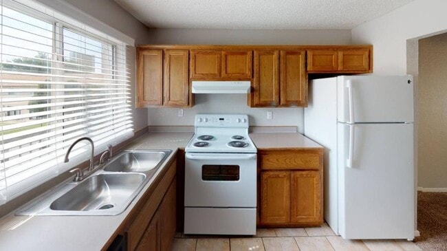 property at 2505 E 88th St