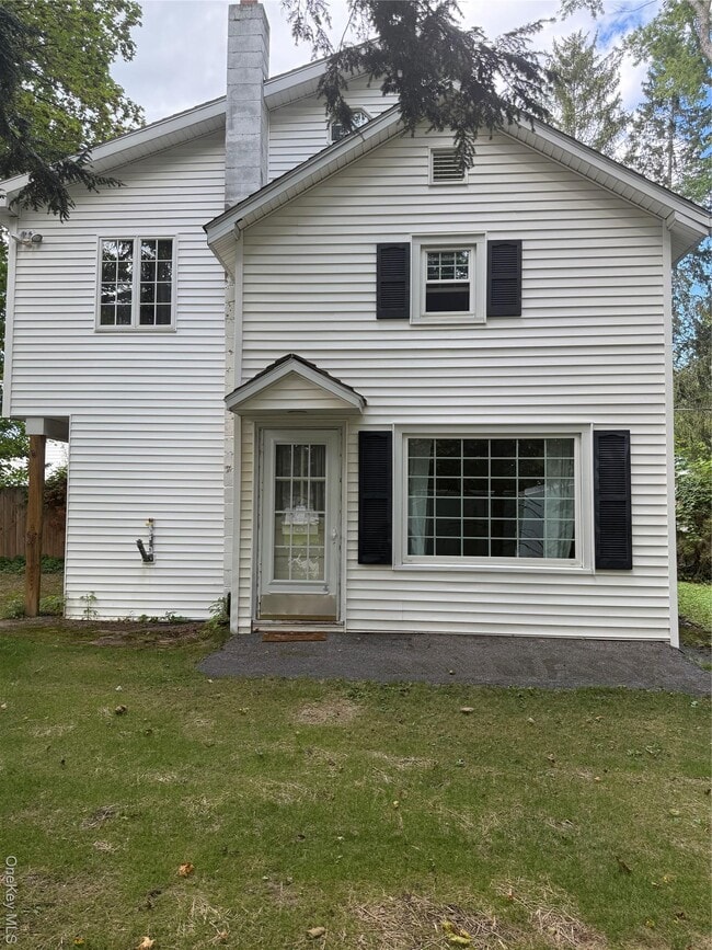 property at 7433 S Broadway