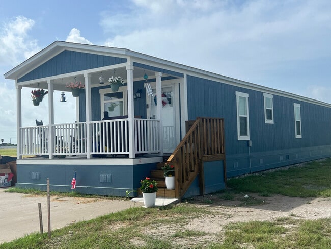 75 Jaco Dr in Rockport, TX - Building Photo - Building Photo