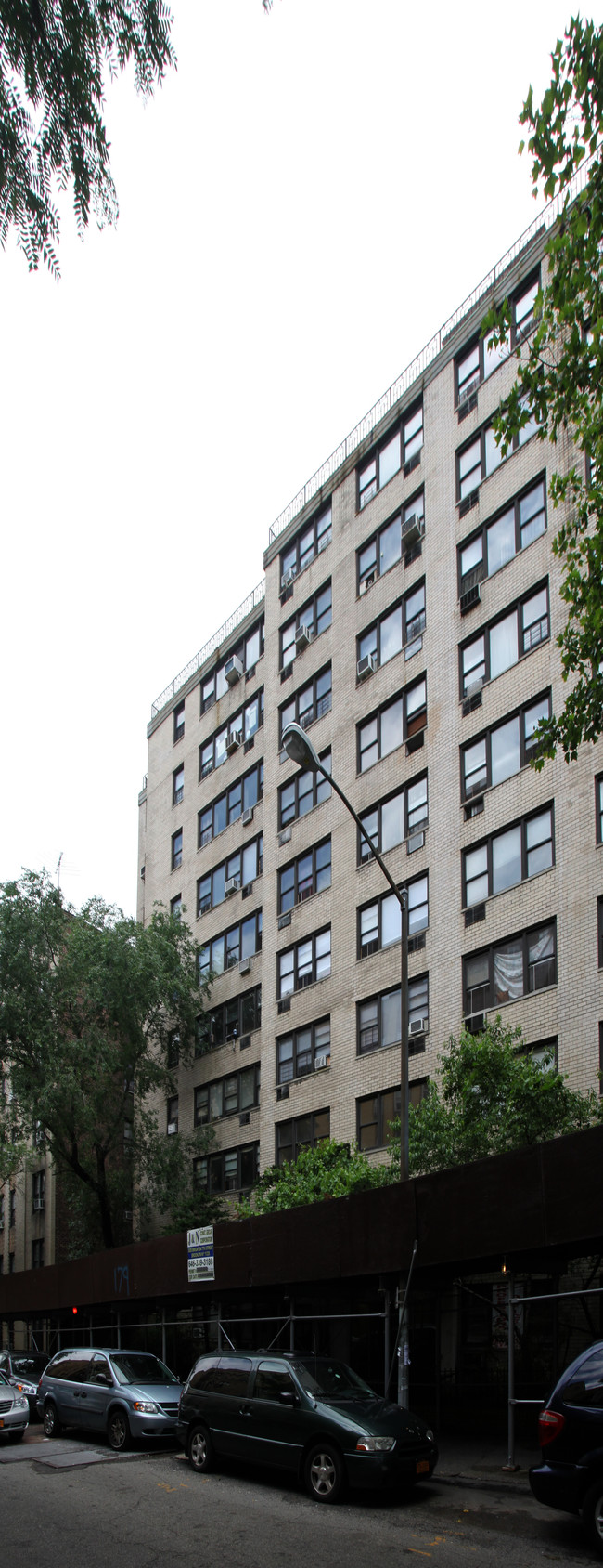 179 Bennett Ave in New York, NY - Foto de edificio - Building Photo