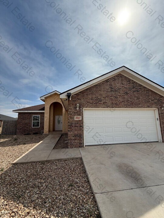 3817 Lockhaven Dr in Clovis, NM - Building Photo