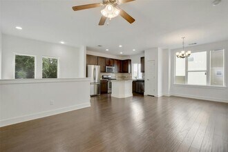 1901 Warely Ln in Austin, TX - Building Photo - Building Photo