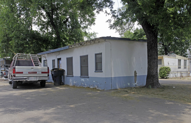 Rancho Mobile Home Park