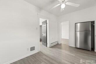 23 Leick Ave in Carteret, NJ - Building Photo - Building Photo